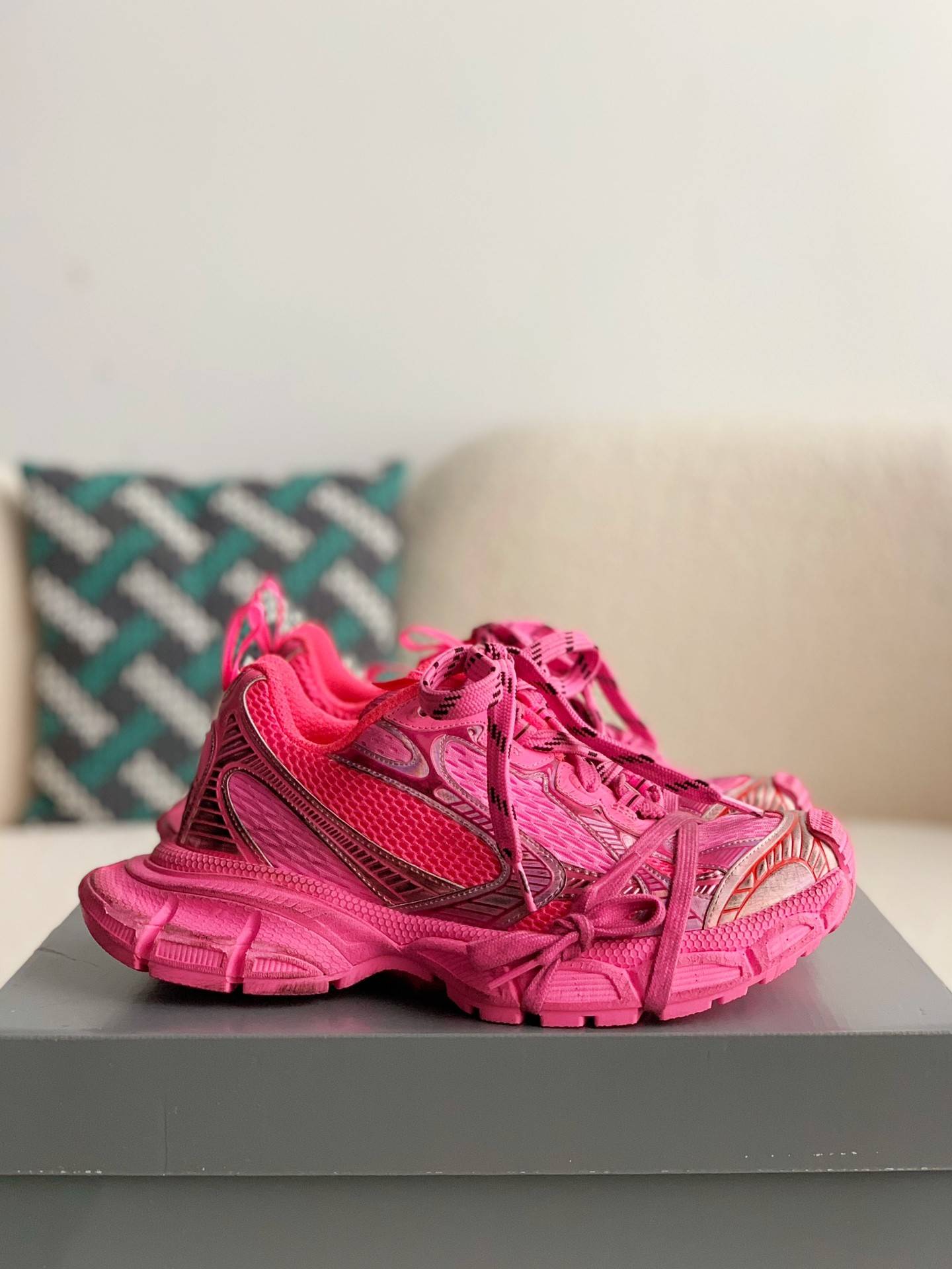 BLCG Runner Sneaker
