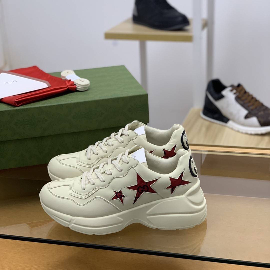 GU*IRetro Clunky Sneaker