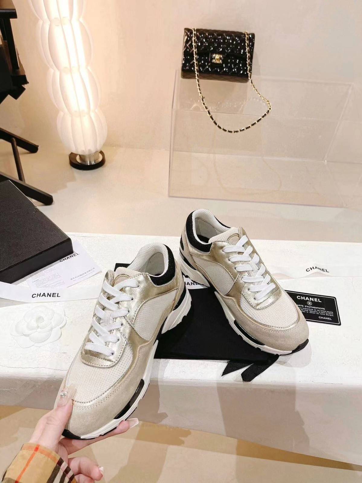 CH*EL sneakers