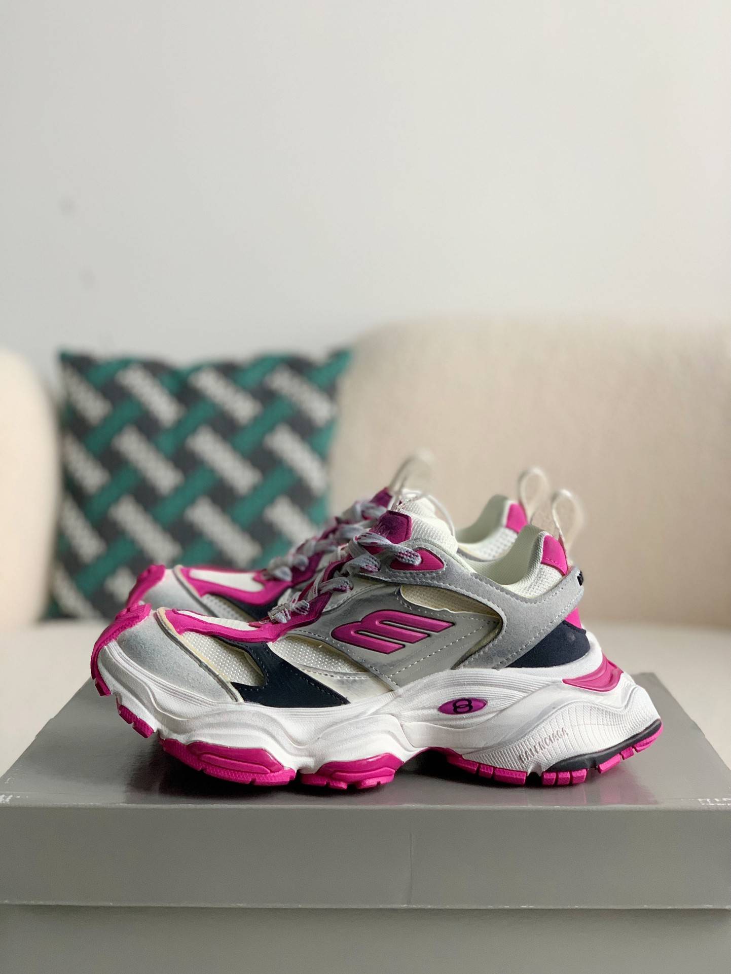 BLCG Runner Sneaker