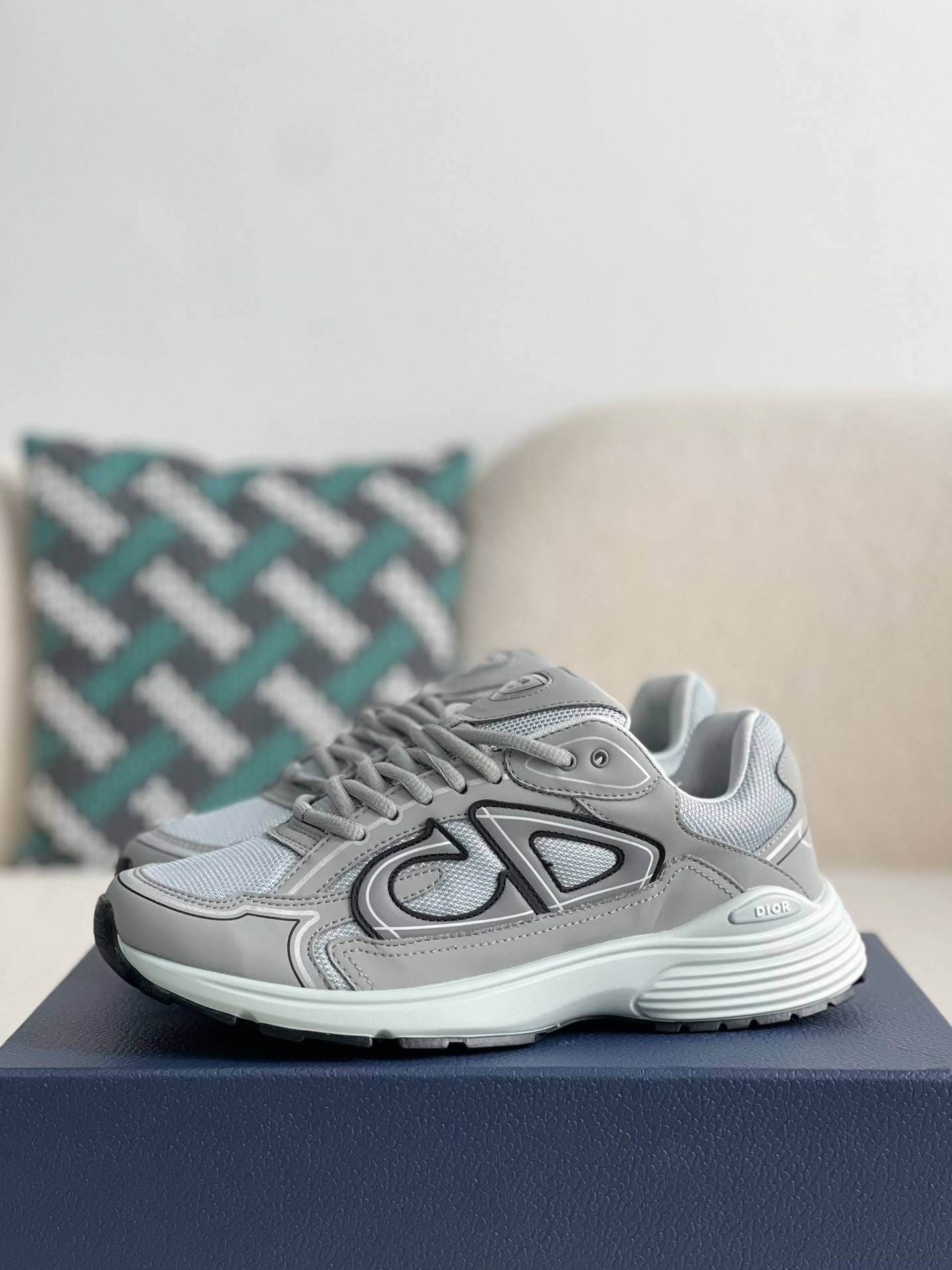 D*OR B30 New Sneaker