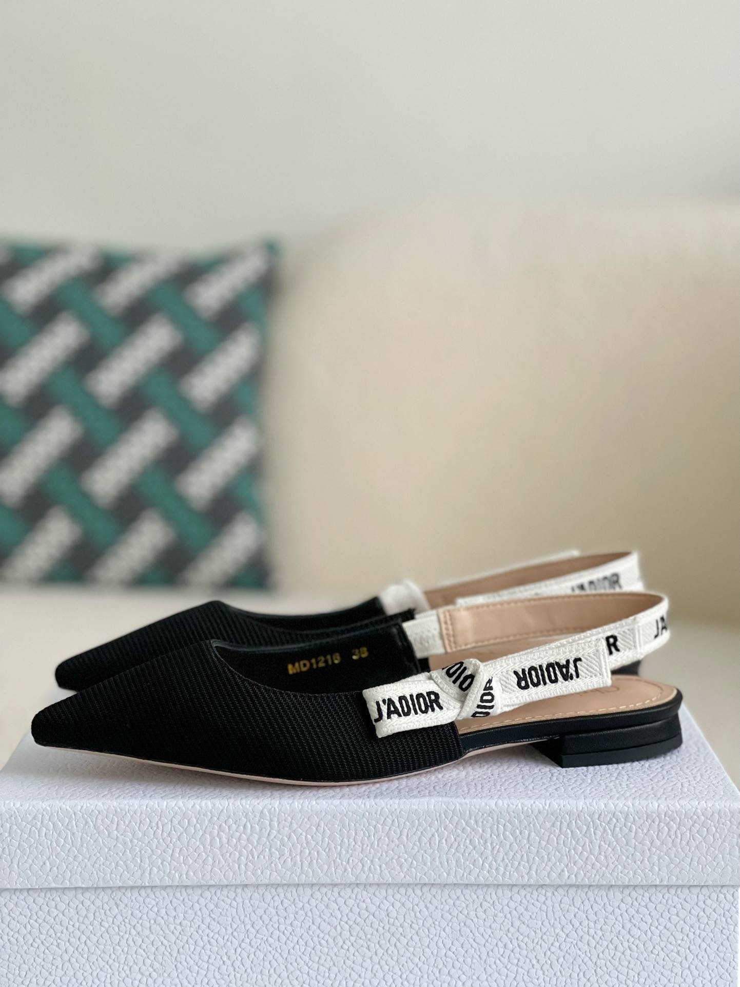 D*OR J''AD*OR ballet flats