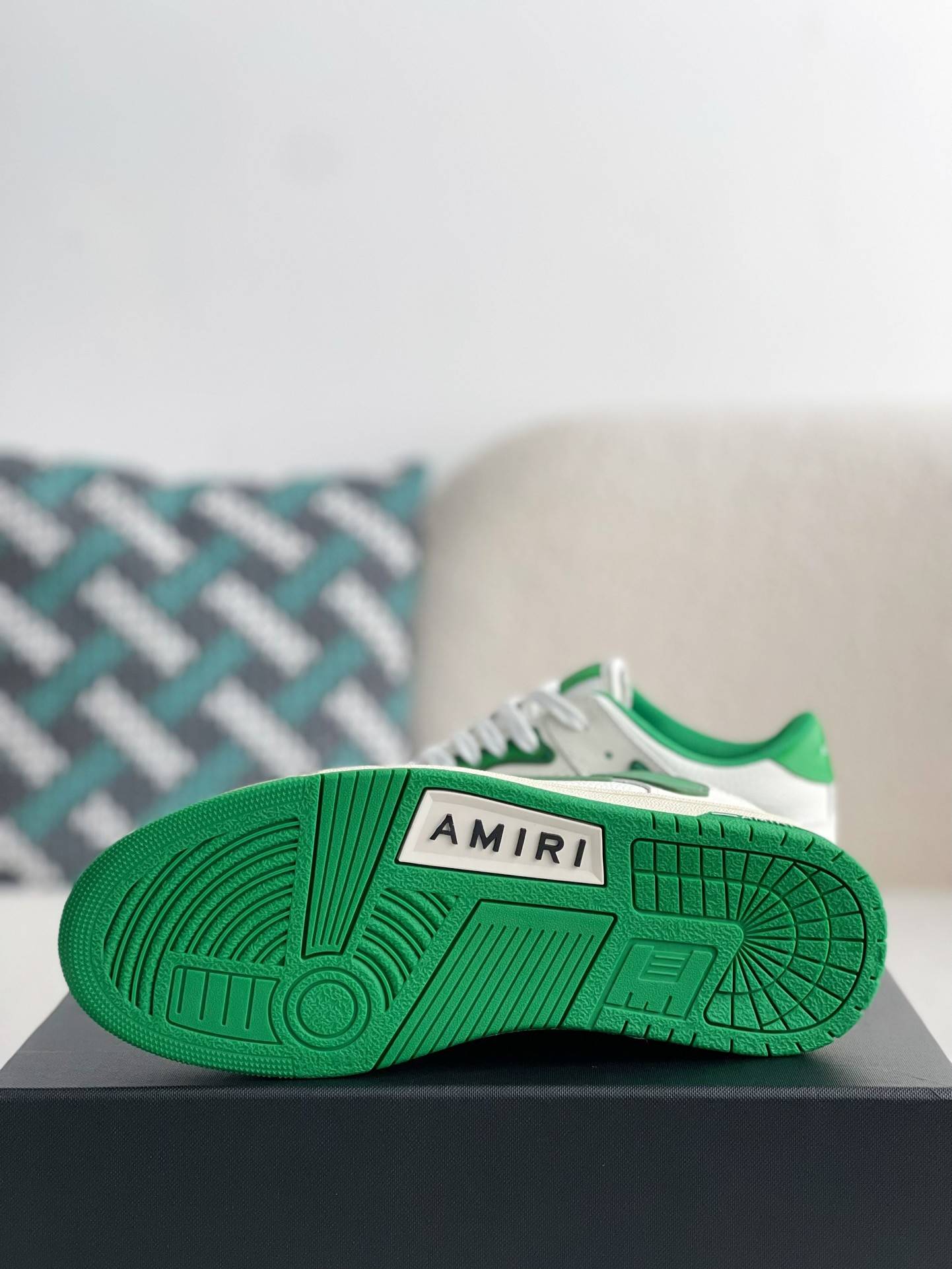 A*RI Bone Sneakers
