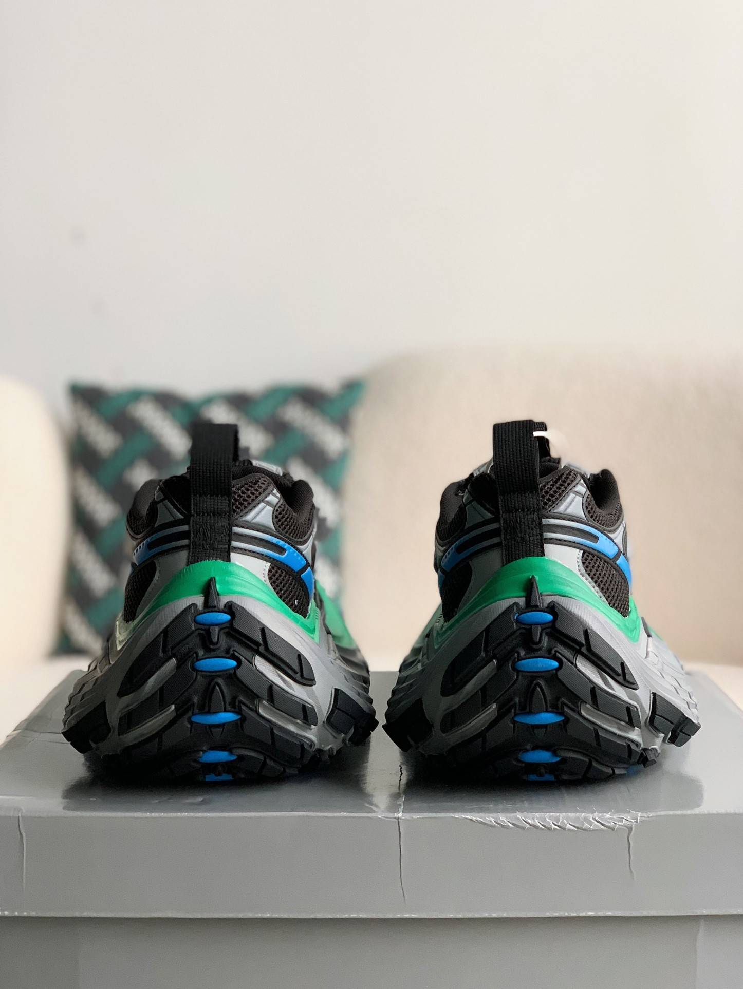 BLCG Runner Sneaker