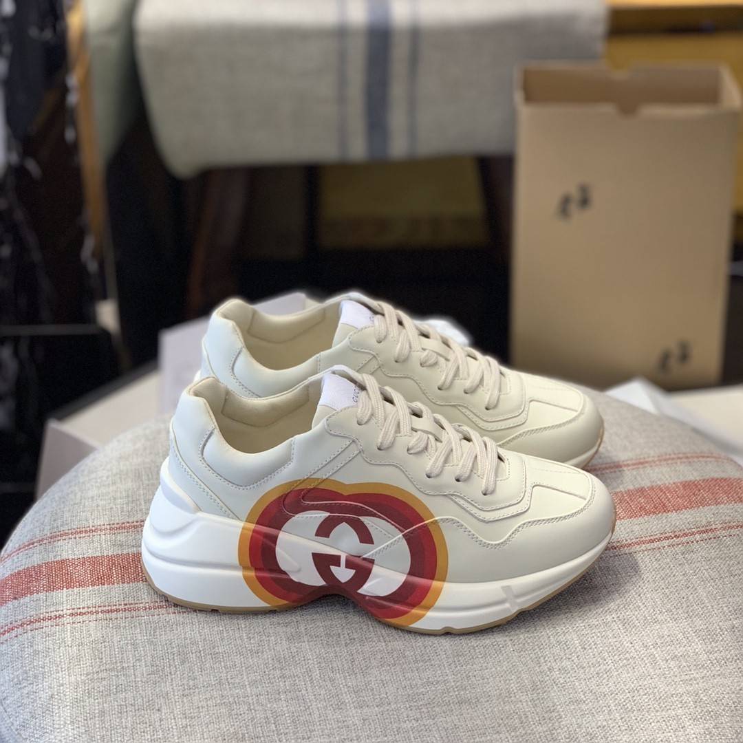 GU*IRetro Clunky Sneaker