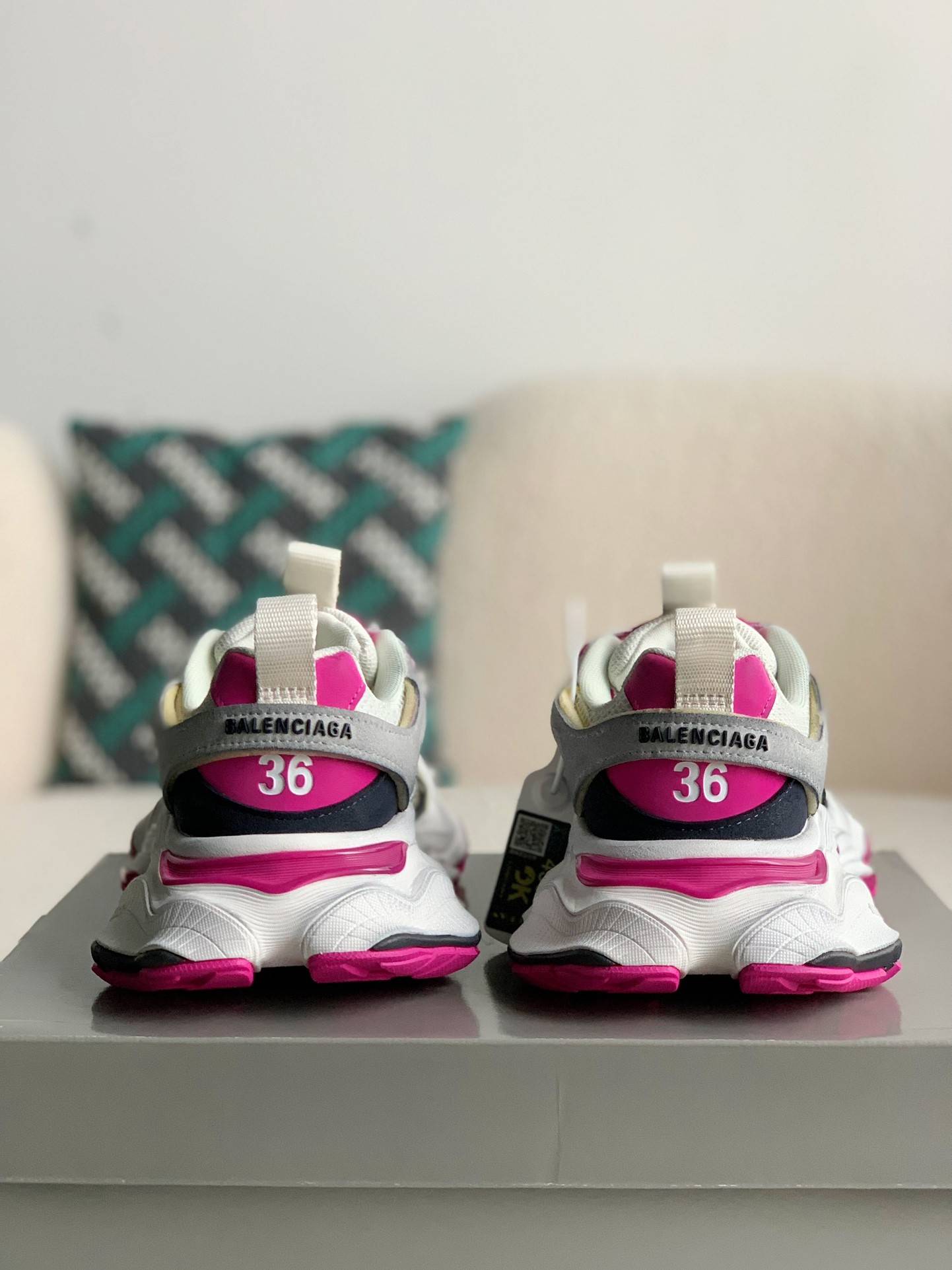 BLCG Runner Sneaker