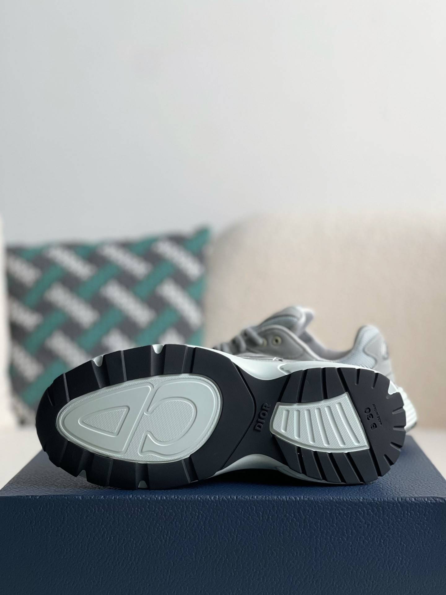 D*OR NEW ARRIVAL B30 Clunky Sneaker