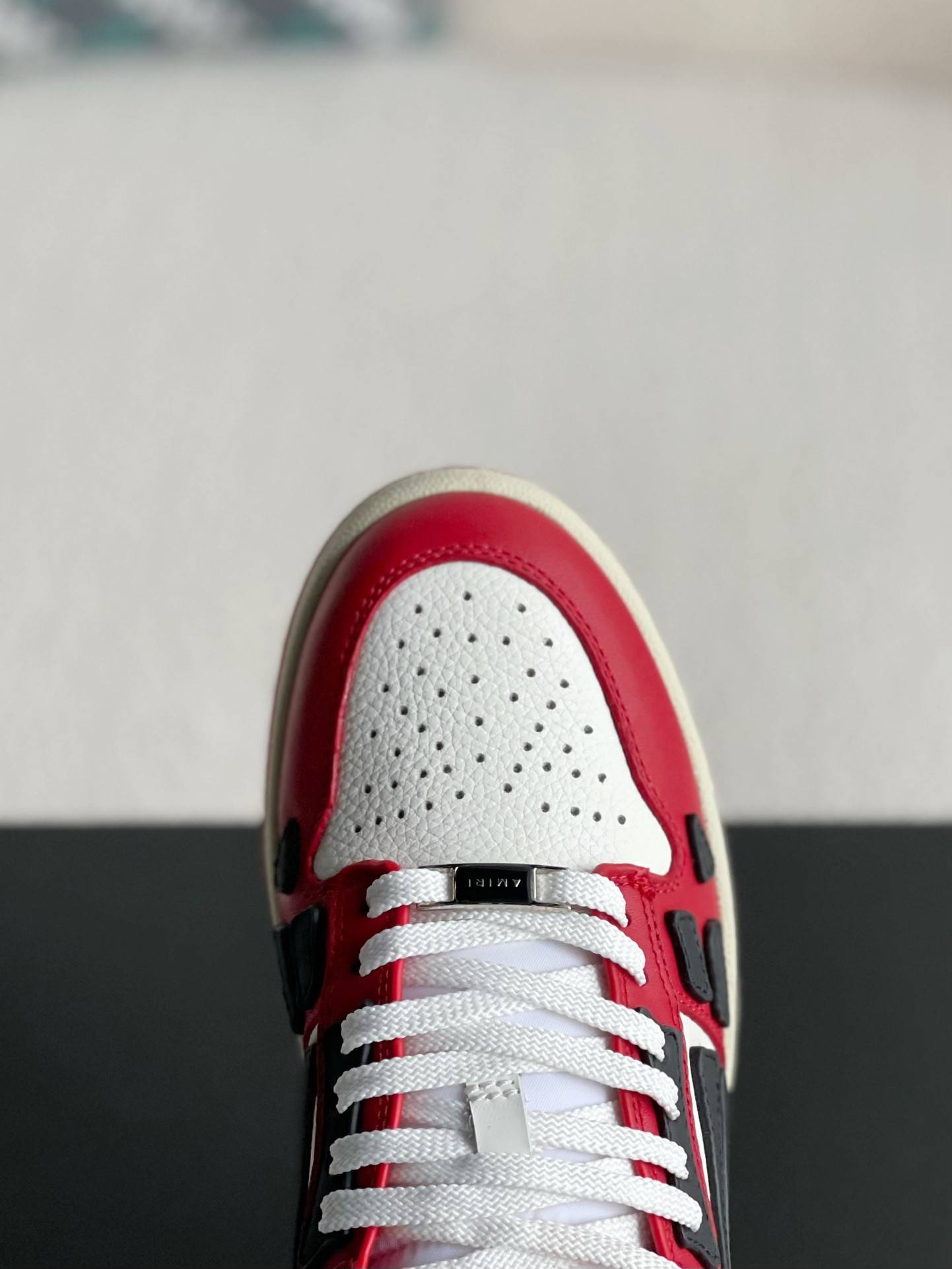 A*RI Bone Sneakers