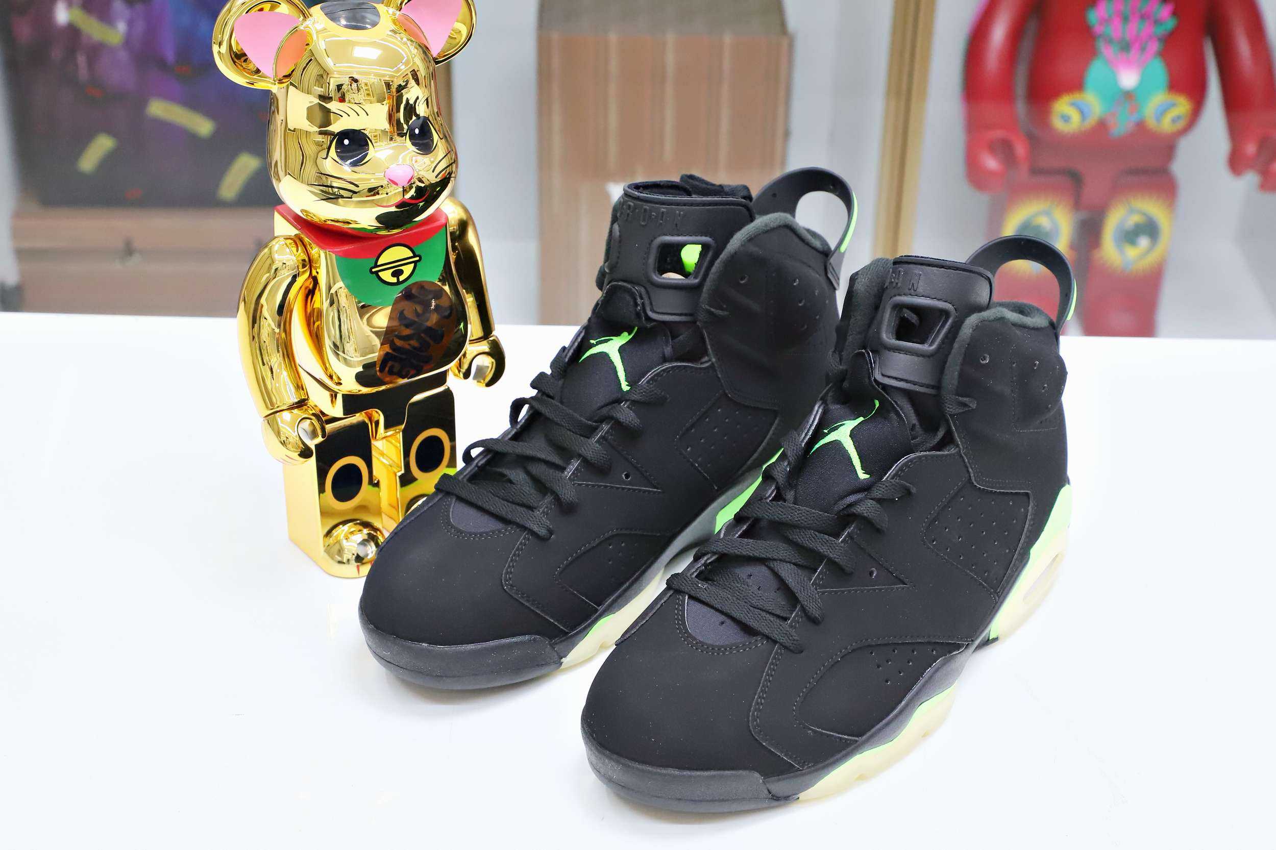 AIR JORDAN 6 RETRO 