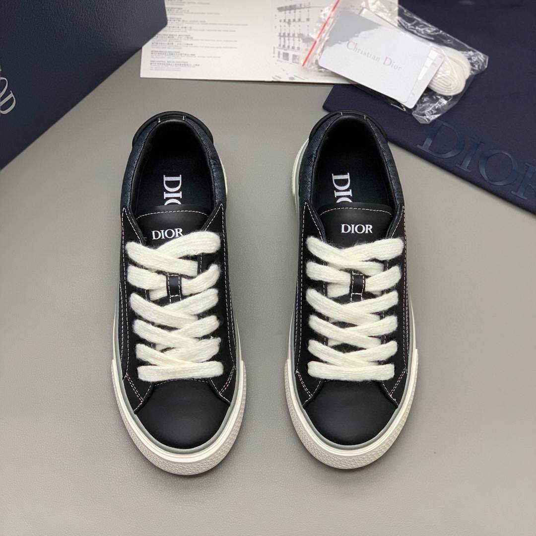 D*OR New B33 Sneaker
