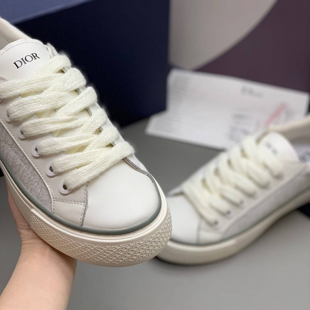 D*OR New B33 Sneaker