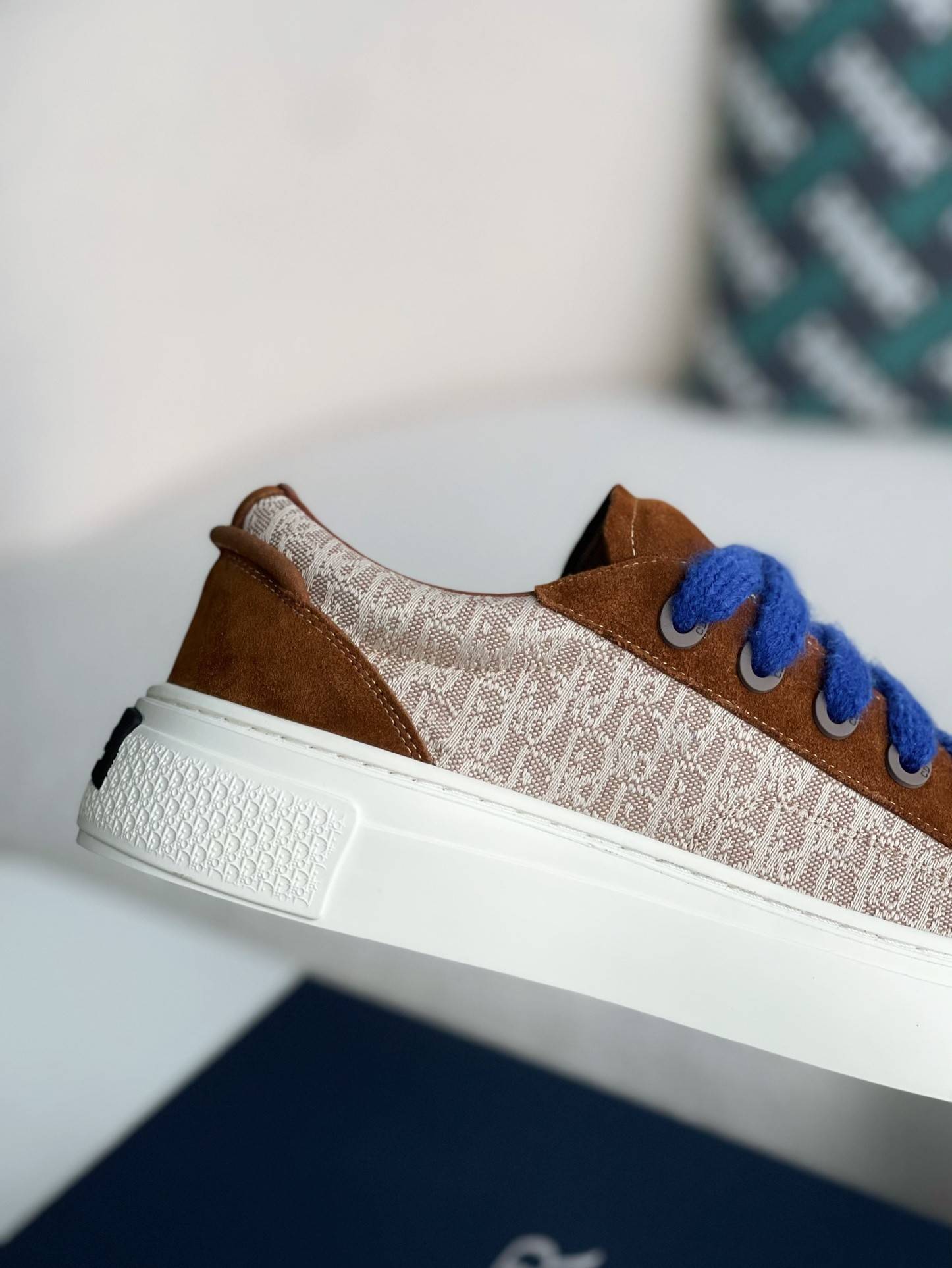 D*OR New B33 Sneaker