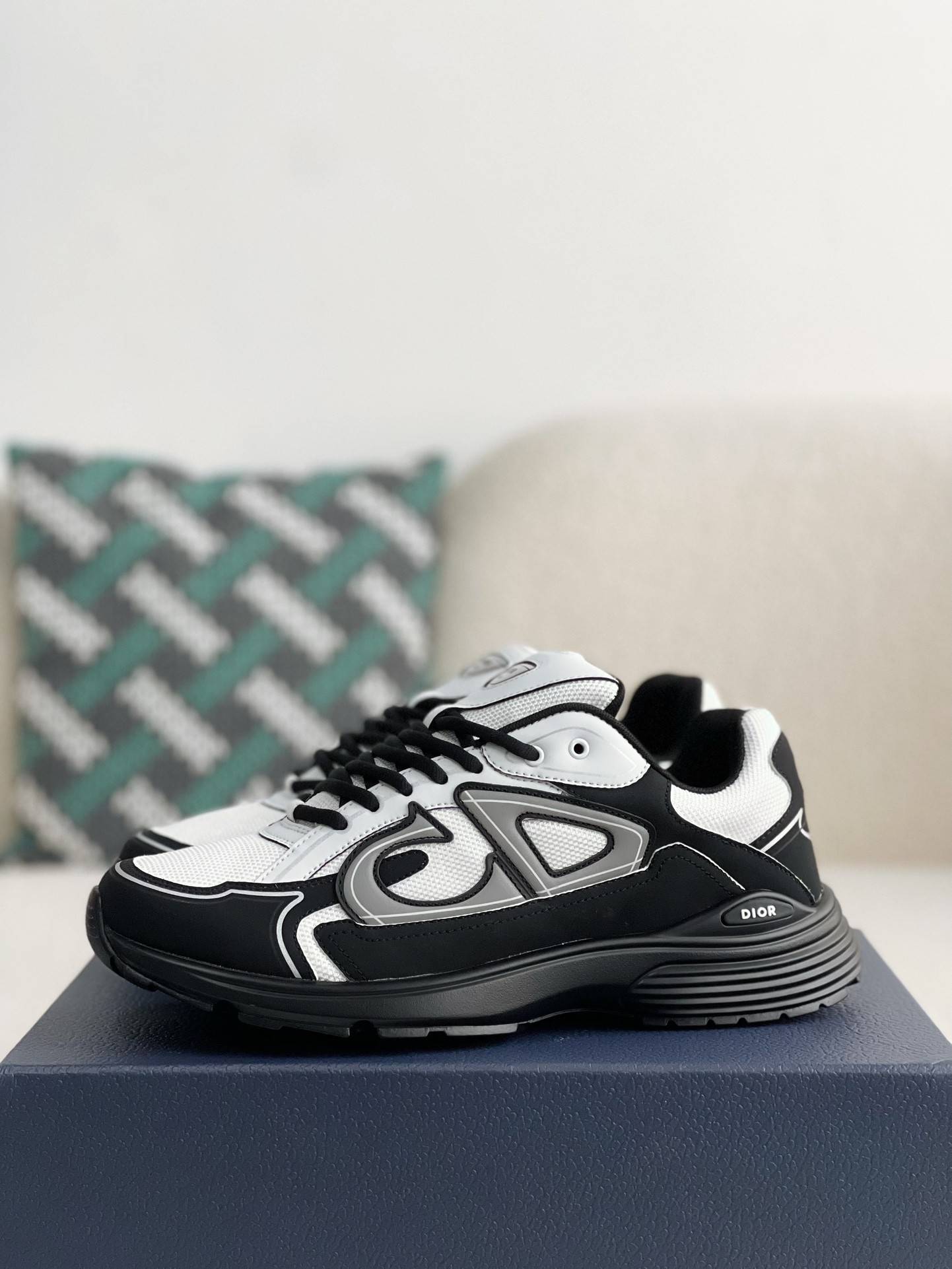 D*OR B30 New Sneaker