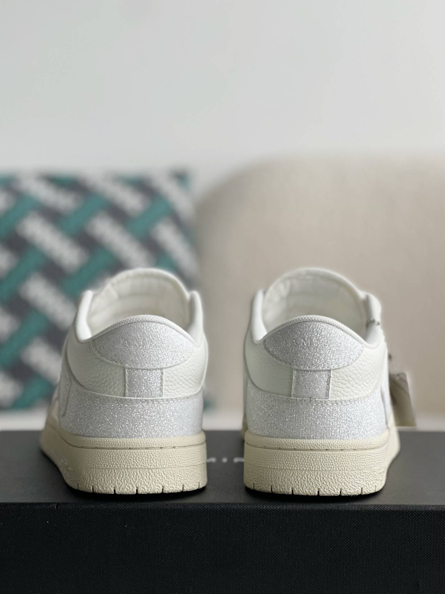 A*RI Bone Sneakers