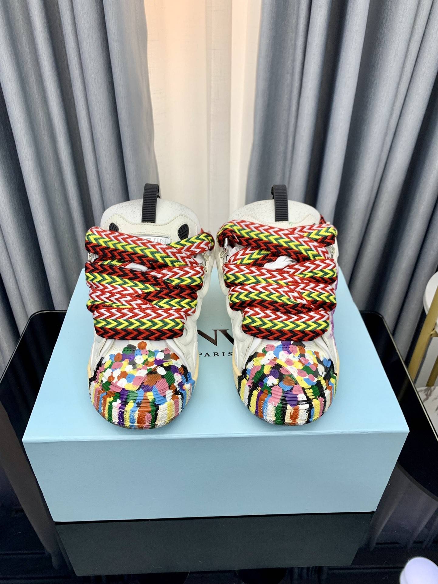 LA*N Sneaker
