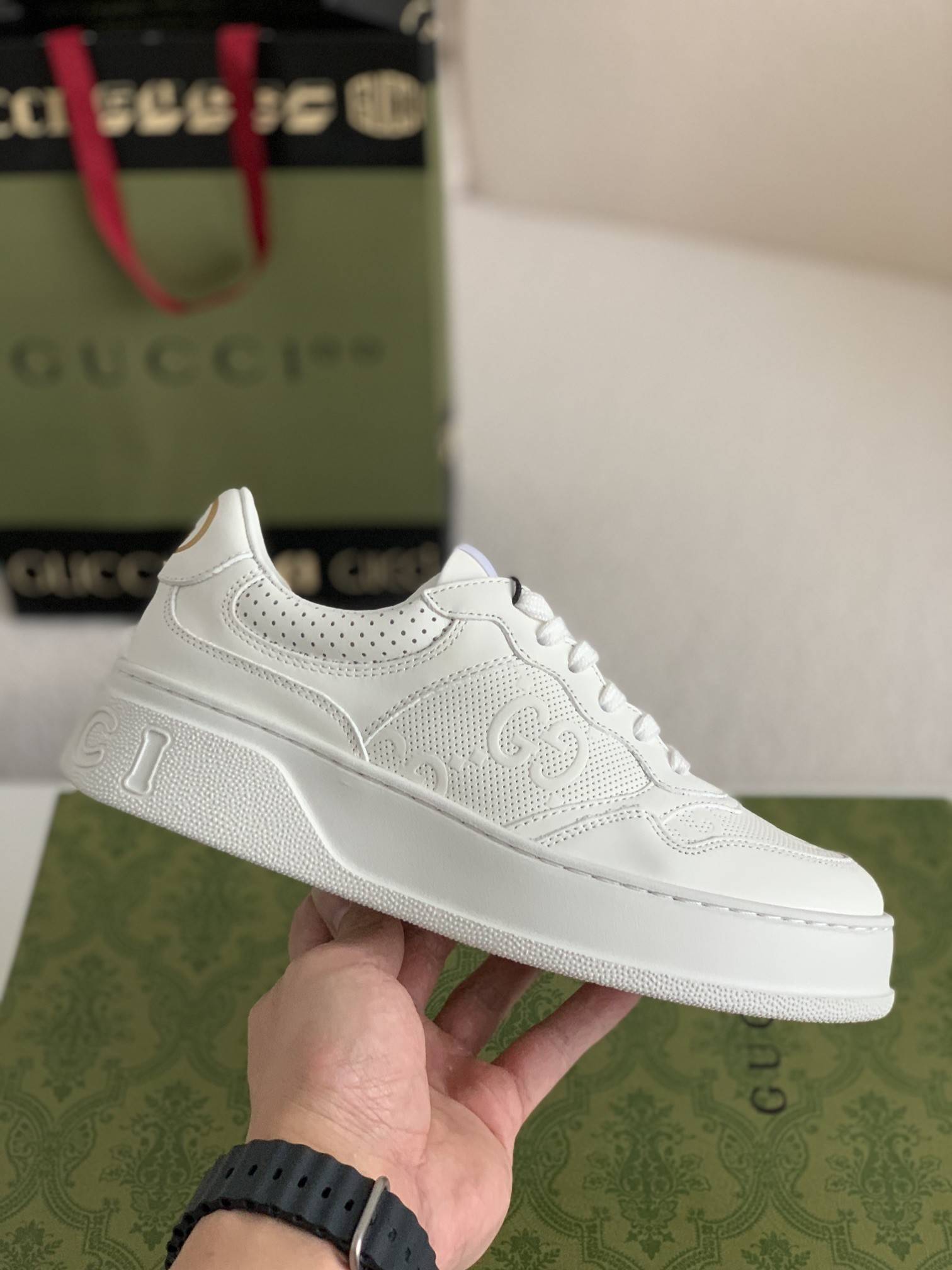 GU*Isneakers Cowhide