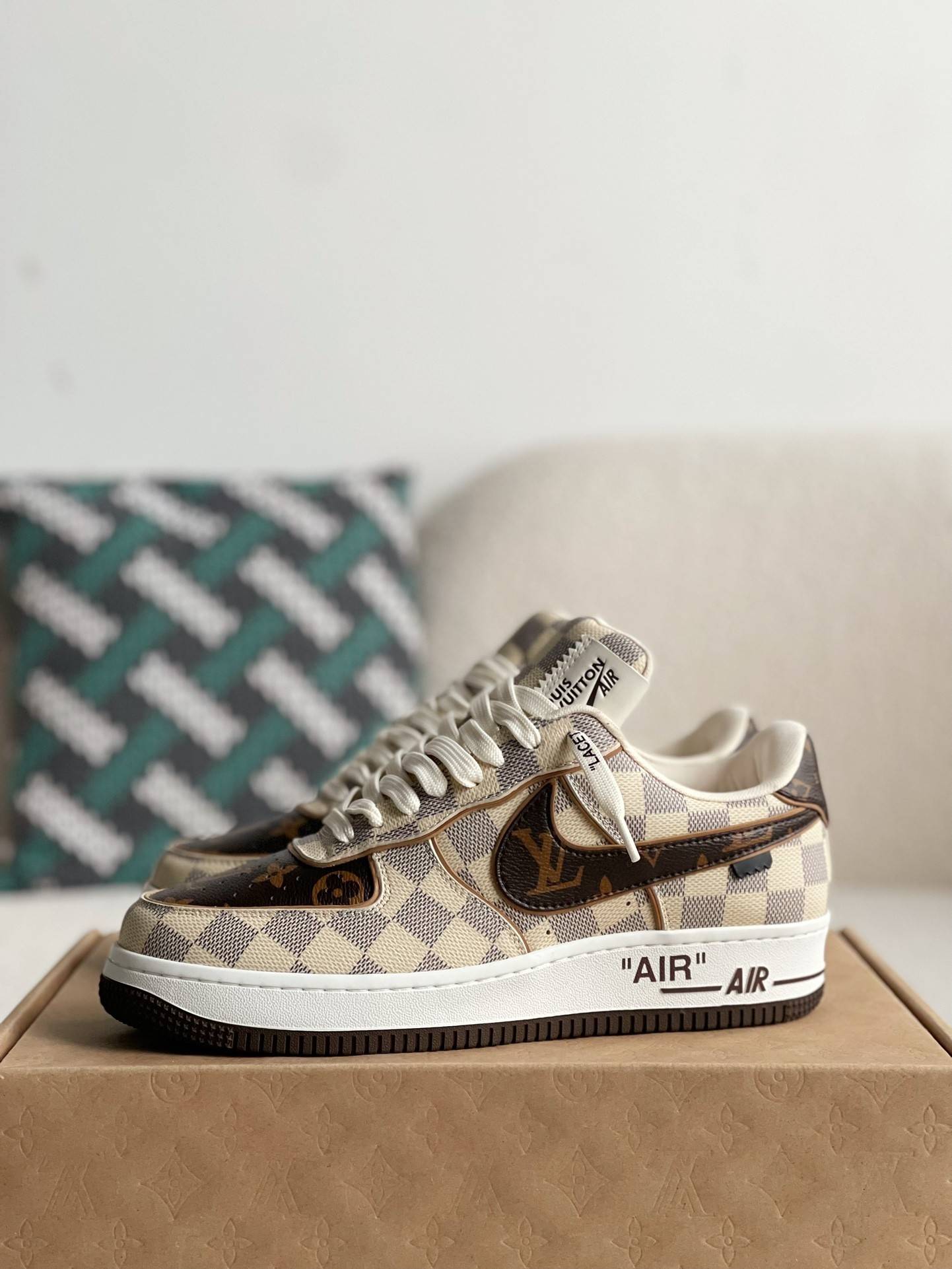 Nike x L*V Trainers Sneakers