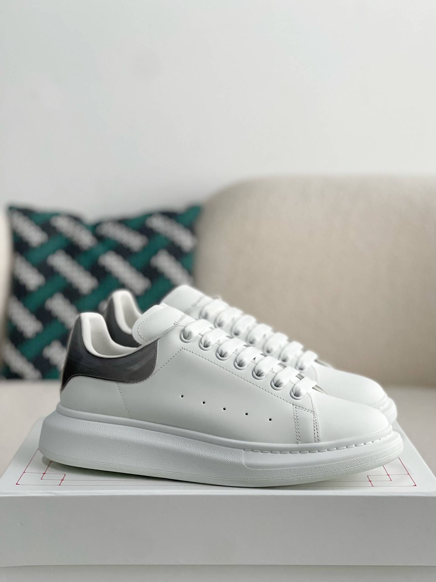 Alexander McQueen MQ Jelly Dark Blue Tail Sneakers