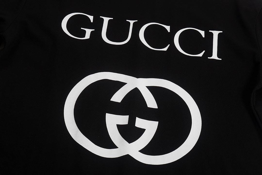 G*u*i  tshirt