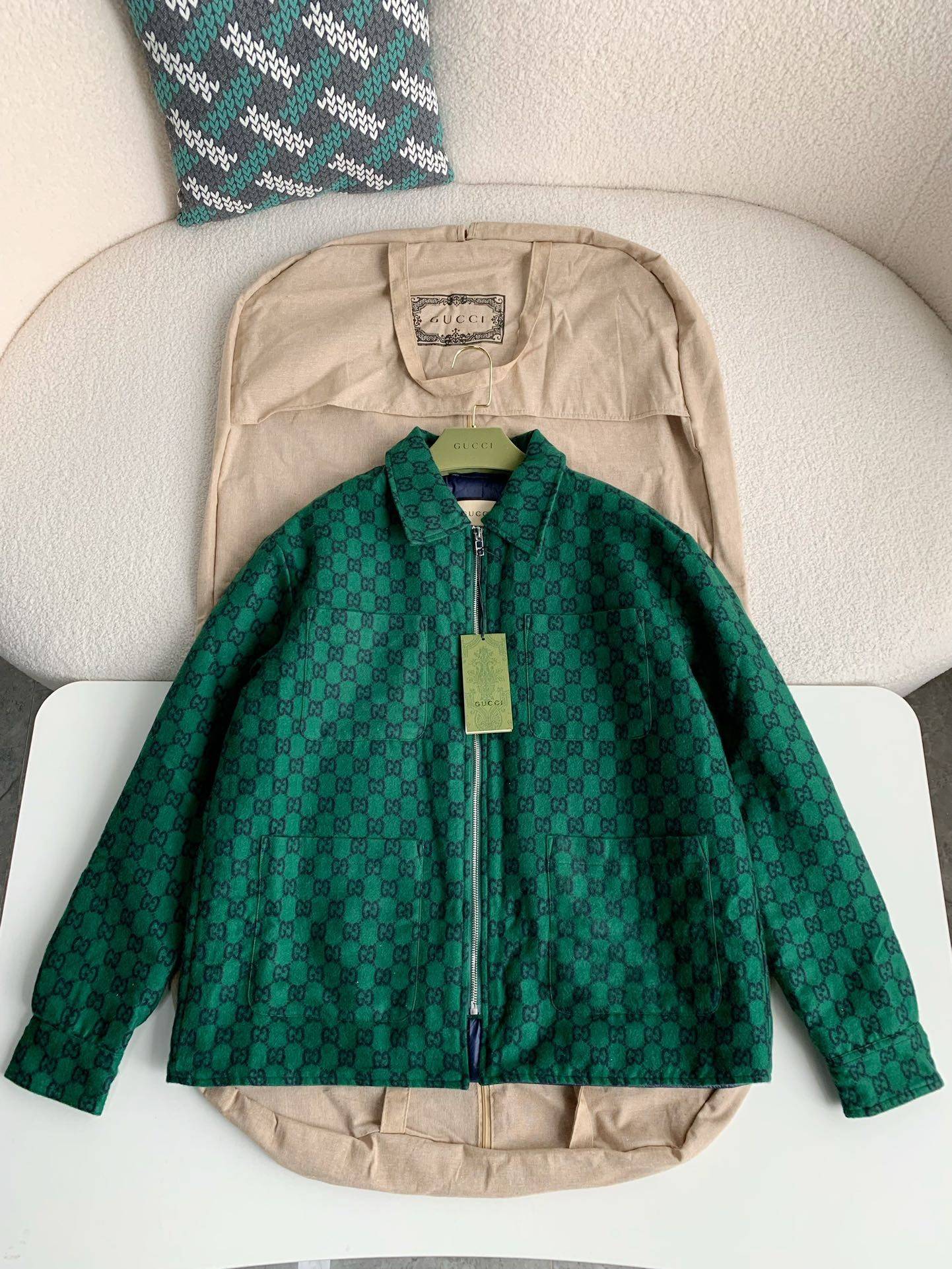 G*u*i cristiano ronaldo same style jacket