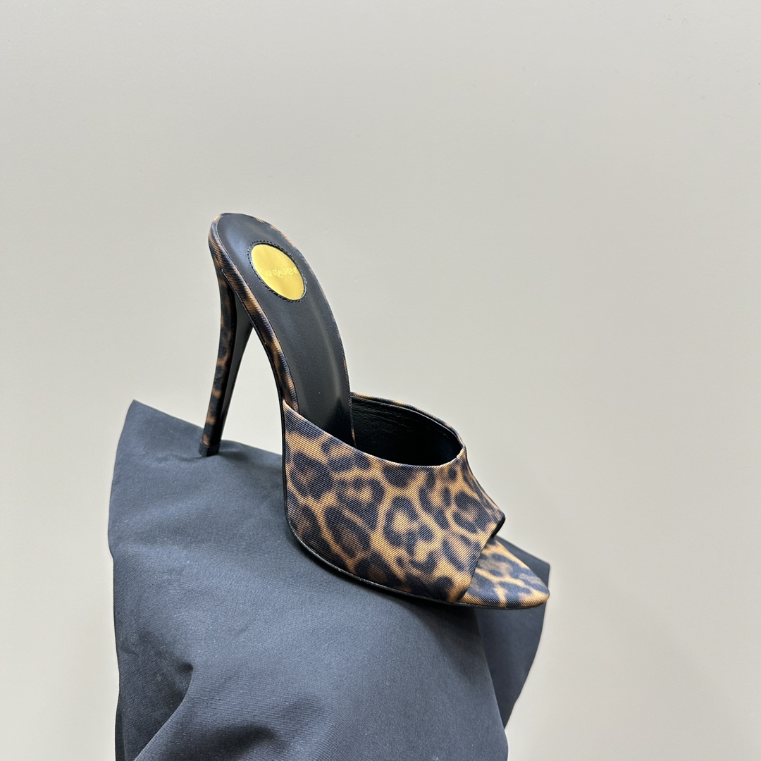 YSL pointed open-toe high heels: 10.5CM Size: 35-39 (40 custom-made, no returns or exchanges)