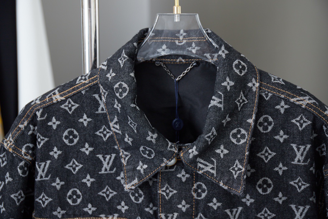 L*V x  FA  Monogram