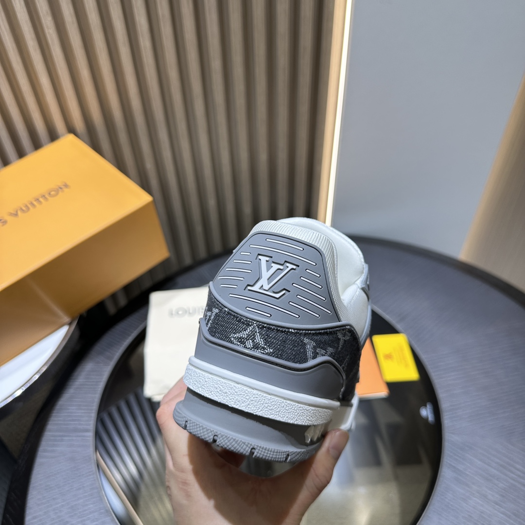 L*V TRAINER Sneakers 1ADF5C