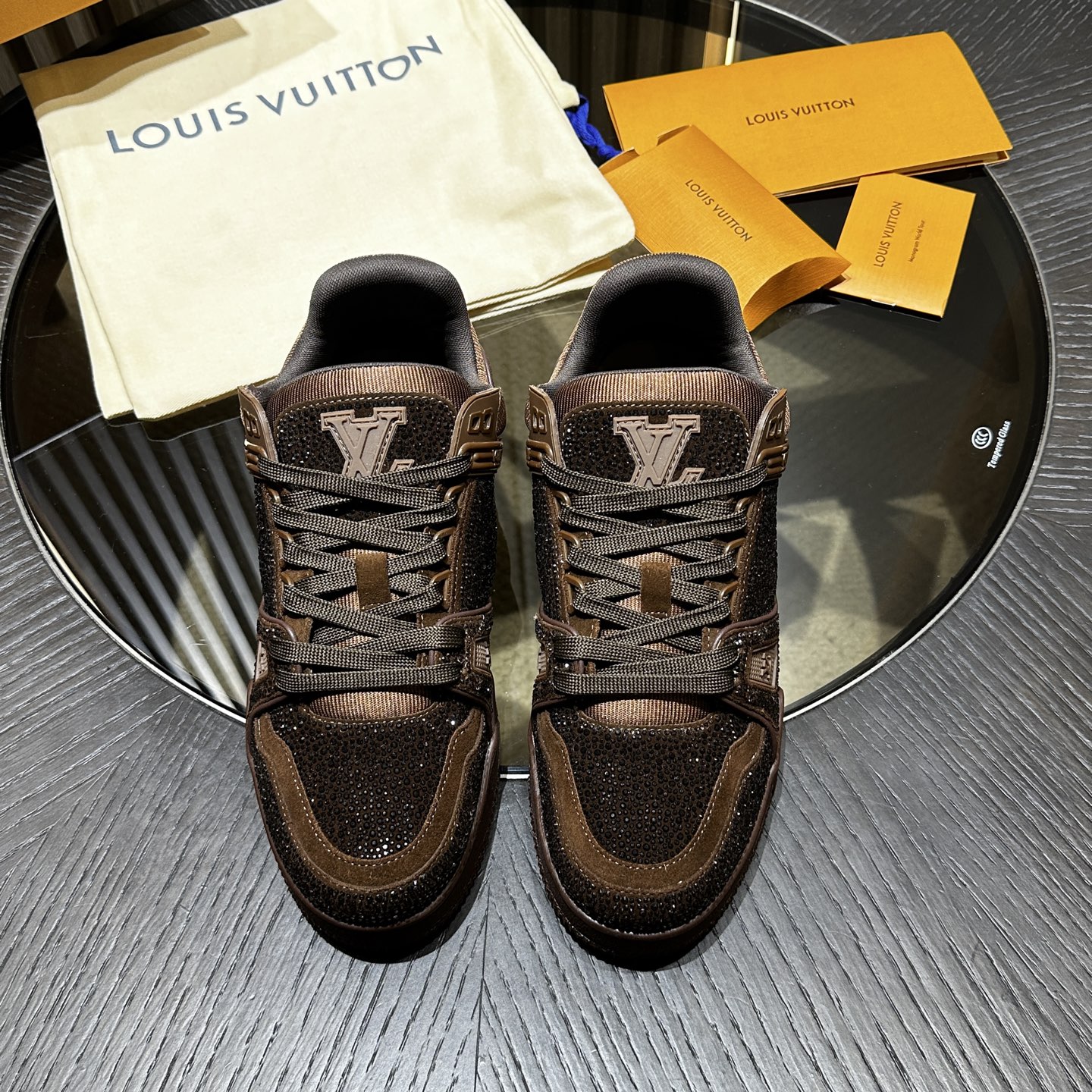 L*V TRAINER Sneakers