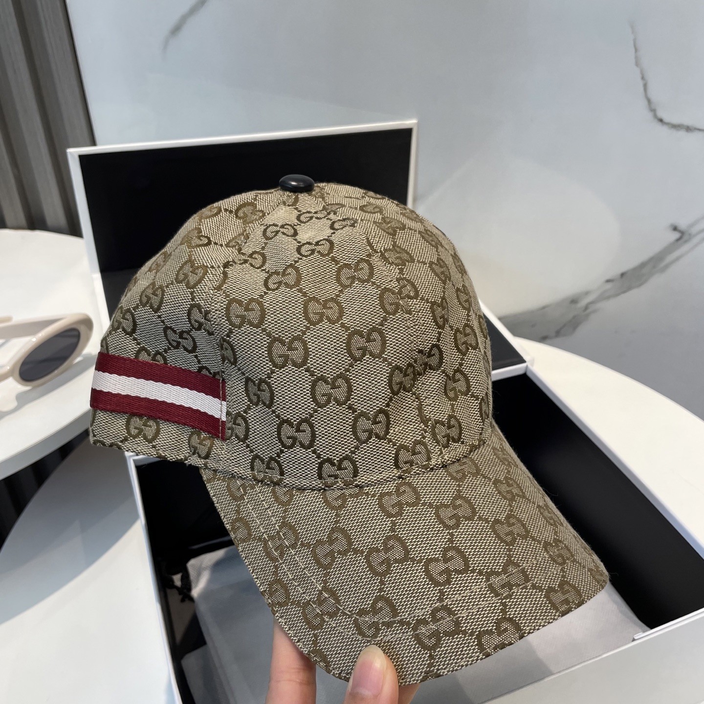 [#4924] G*u*i baseball cap peaked c ap hat
