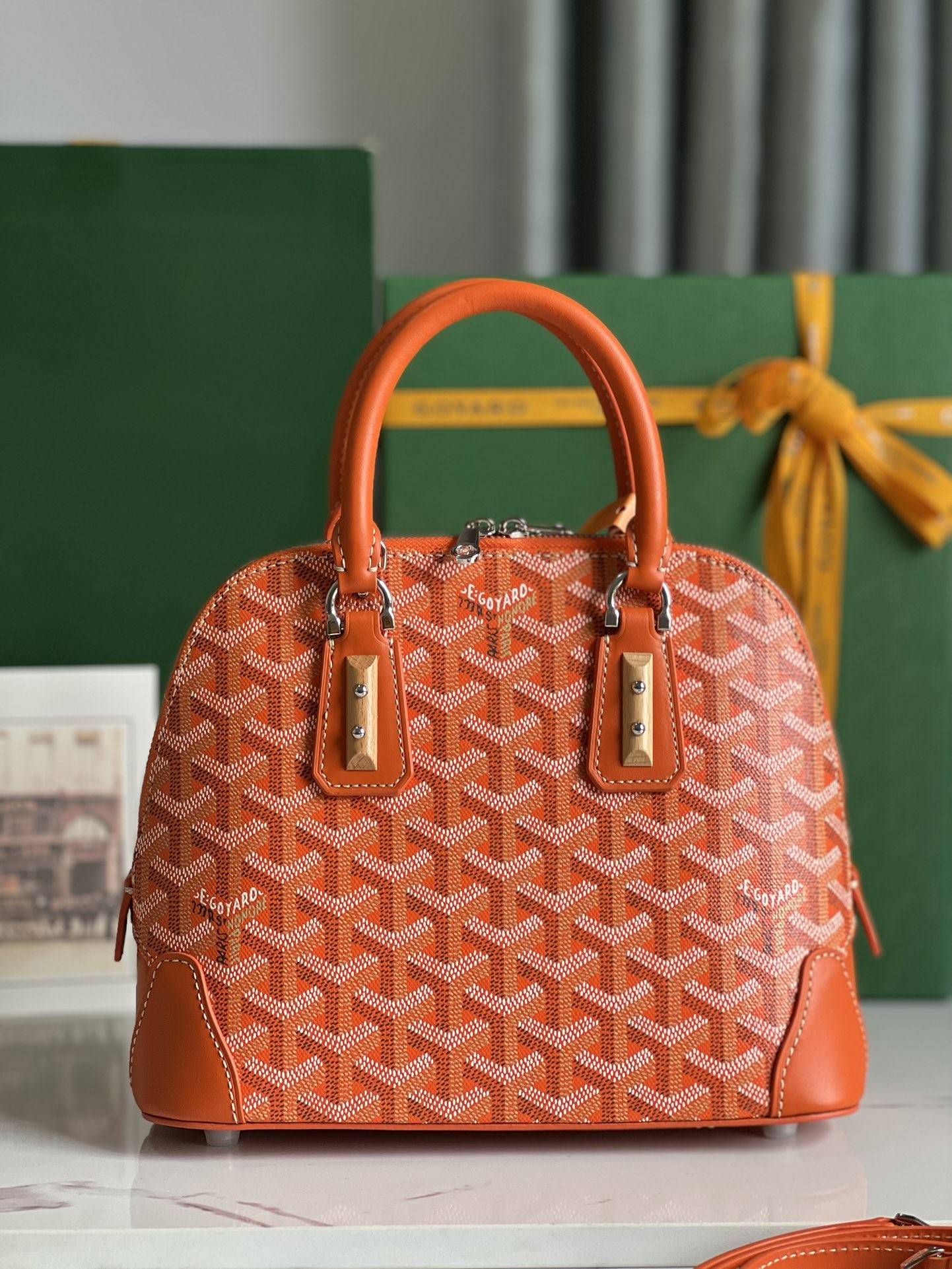 Goyard Vend?me Shell Bag, Top Quality  Size: 23 * 18.5 * 10cm      ?