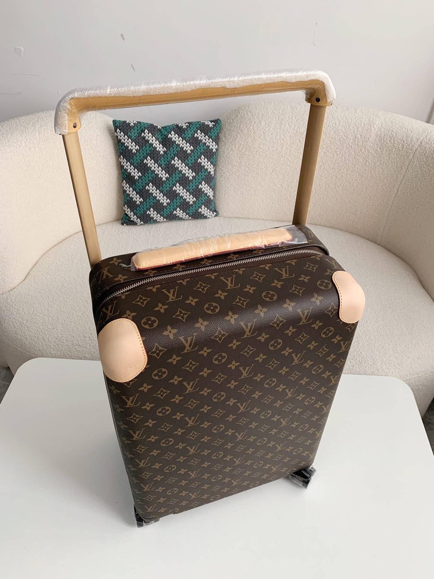 L*V Suitcase
