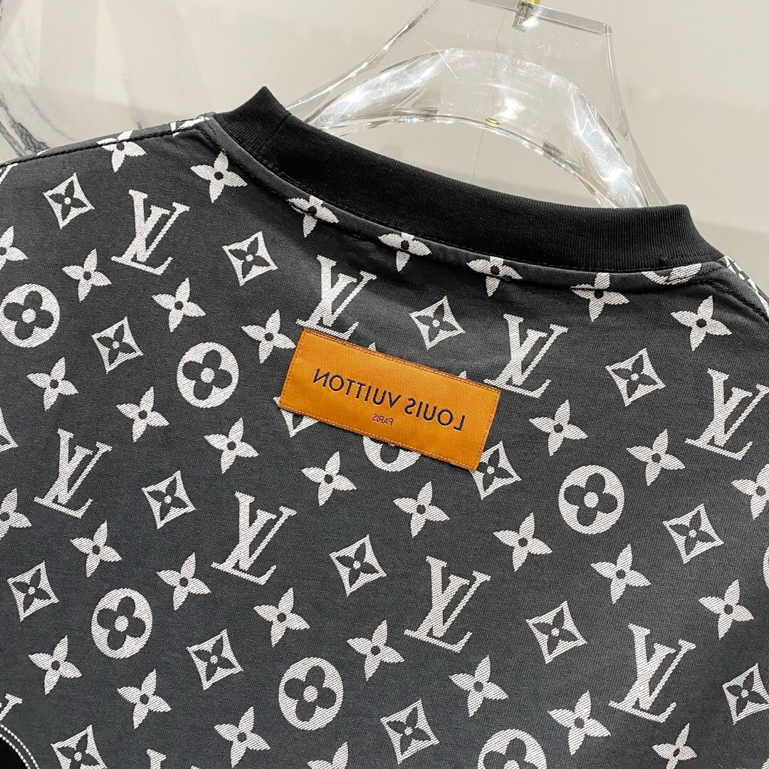 Rendering Pattern T Shirt