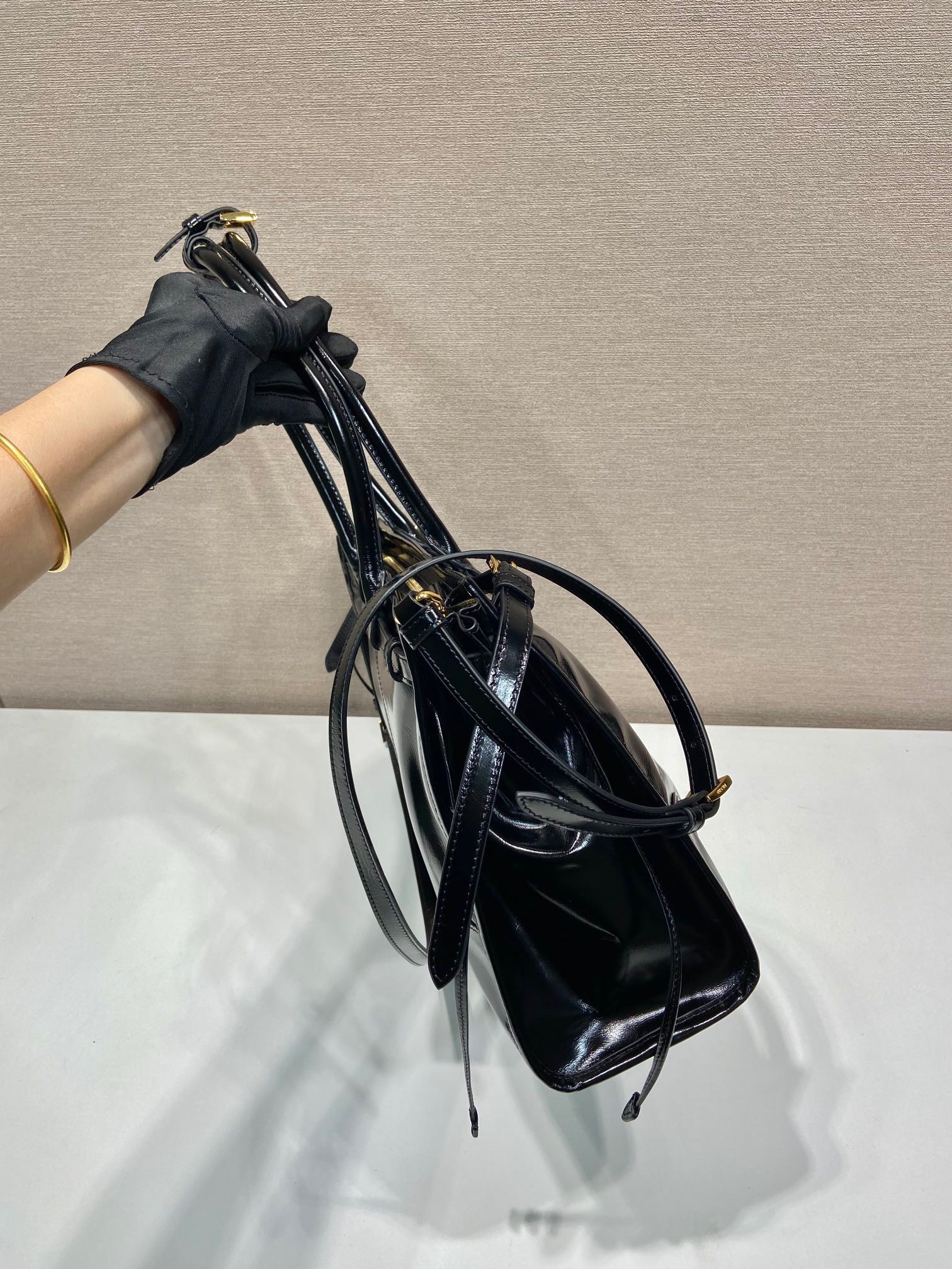 Pr*da Bonnie large leather handbag