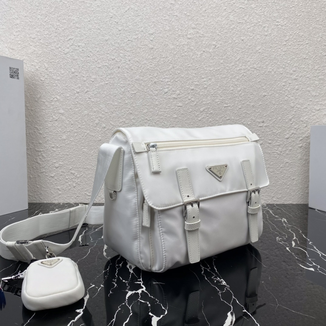 Prada Mailbag
