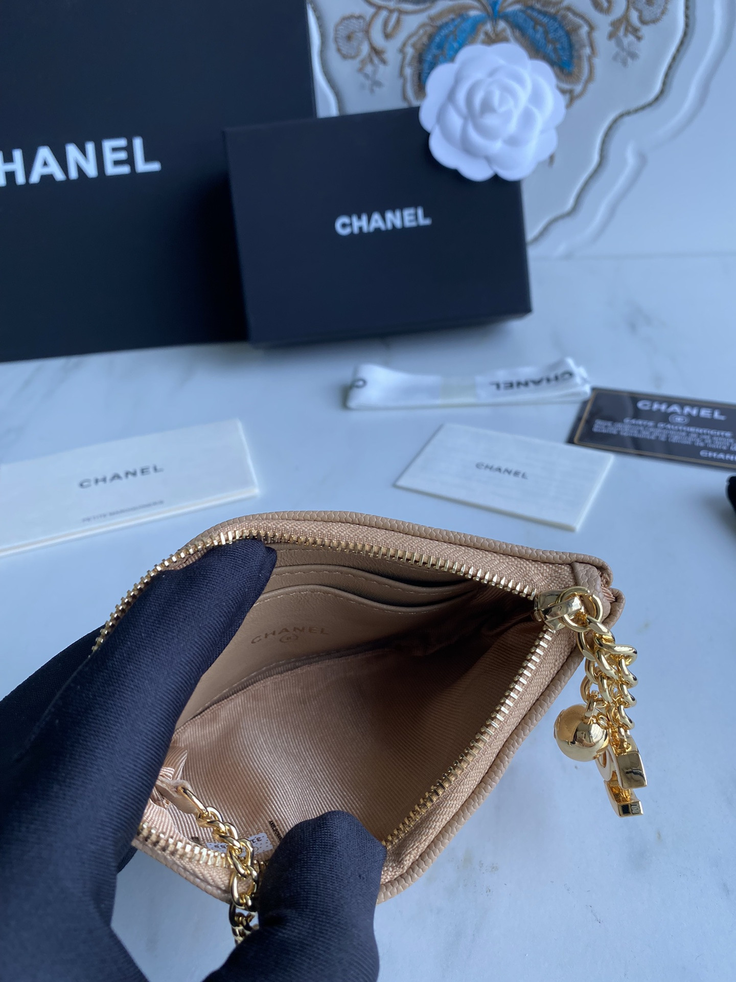 Chanle Zipped Wallet