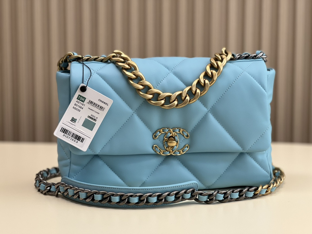 Chanle 19 Handbag