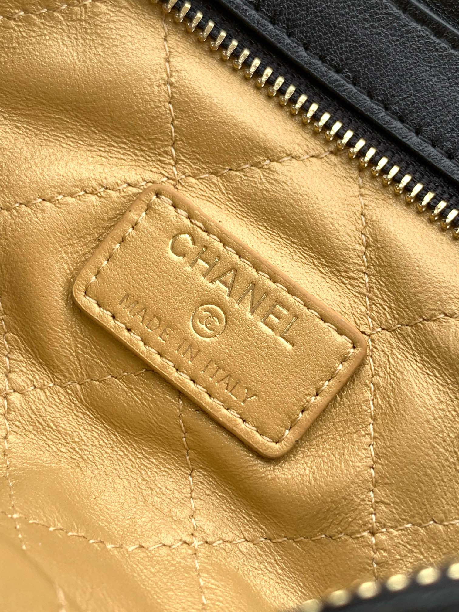 Chanel 25s Handbag