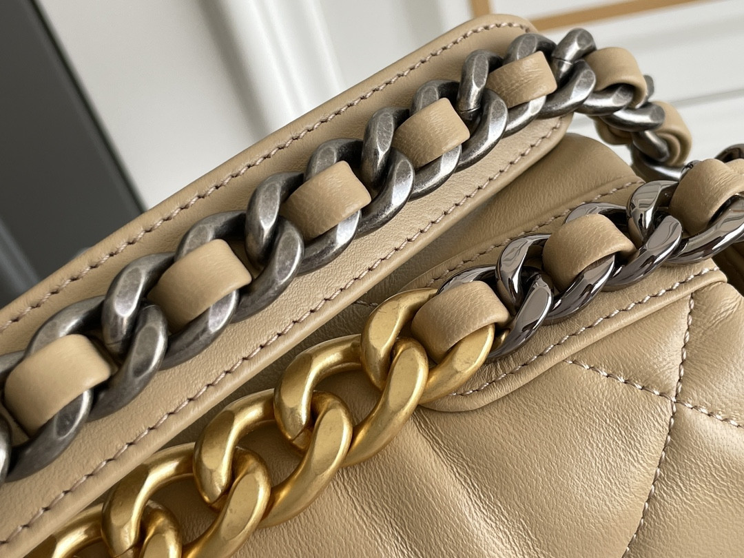 Chanle 19 Handbag
