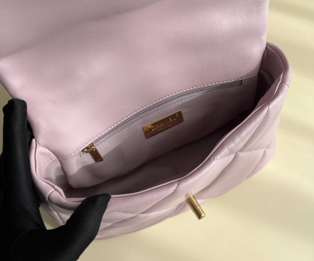 Chanle 19 Handbag
