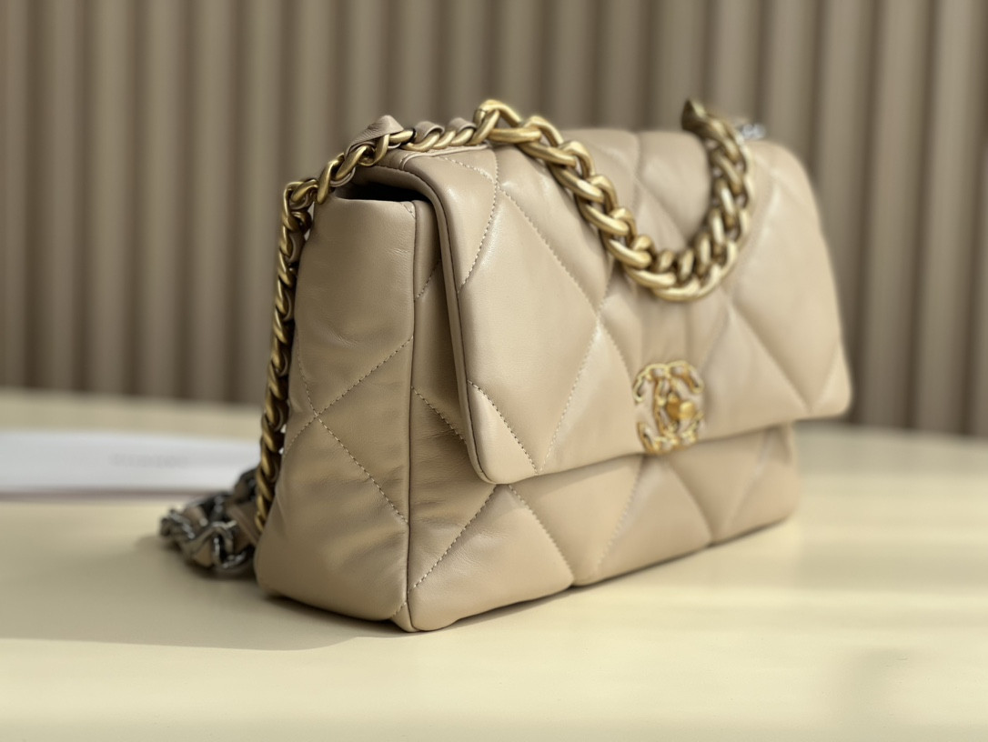 Chanle 19 Handbag
