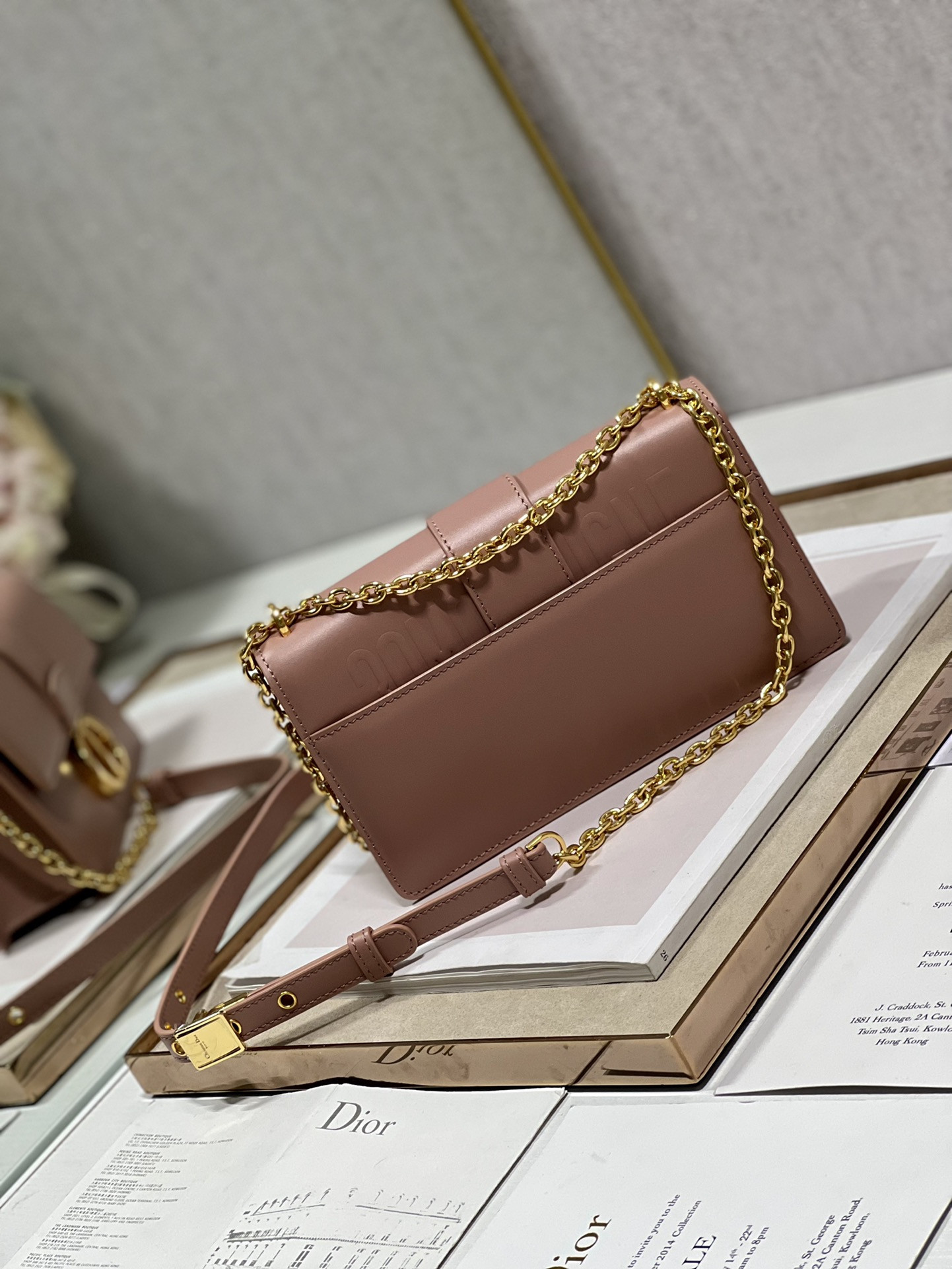 30 Montaigne East-west Bag With Chain