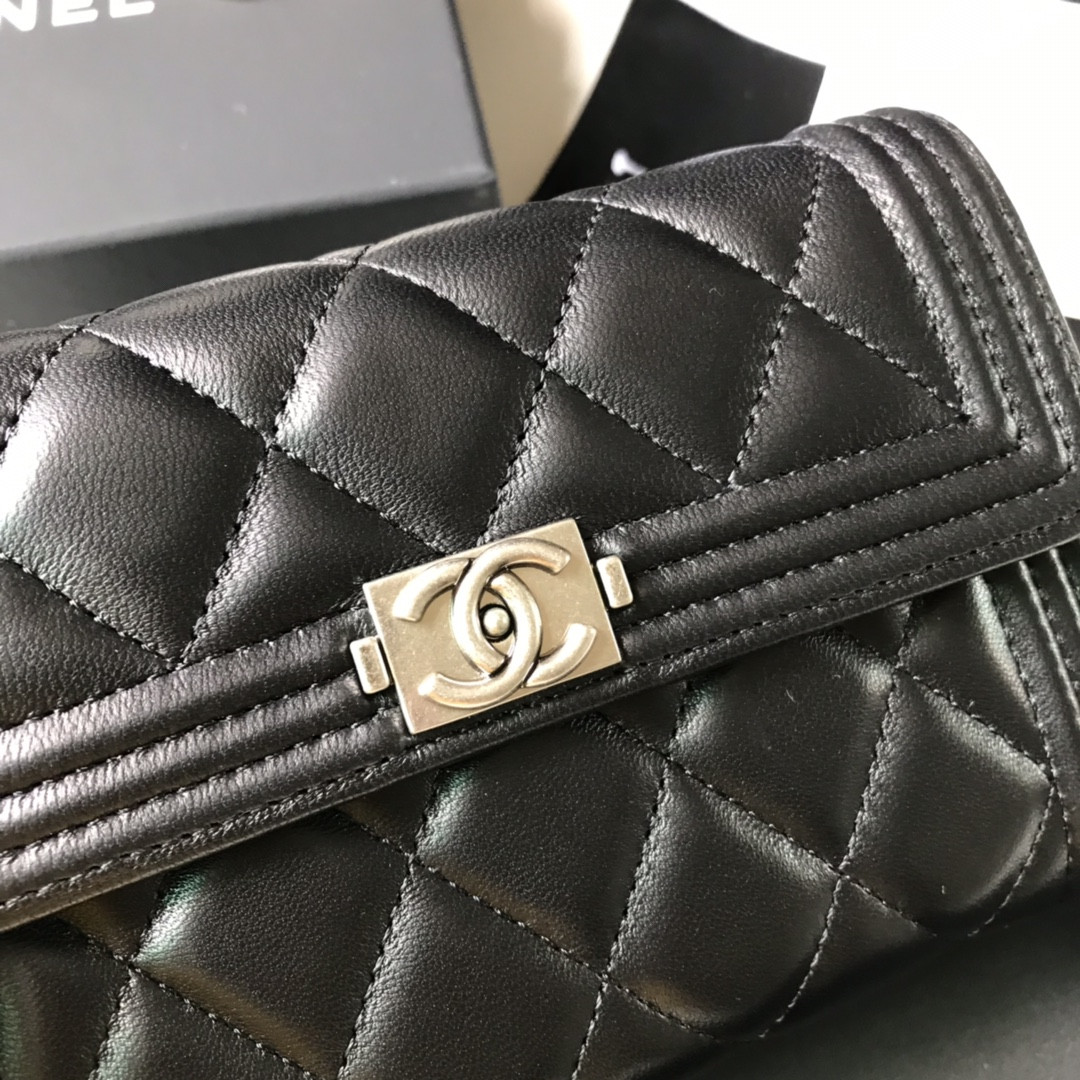 Chanle Flap Wallet