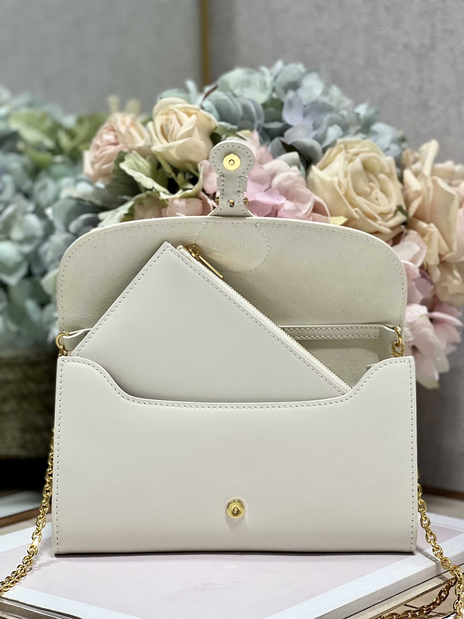 Dior Bobby East-west Pouch With Chain