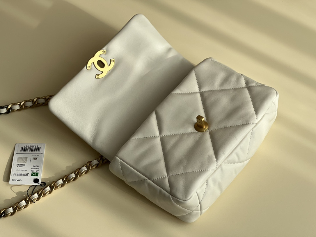 Chanle 19 Handbag
