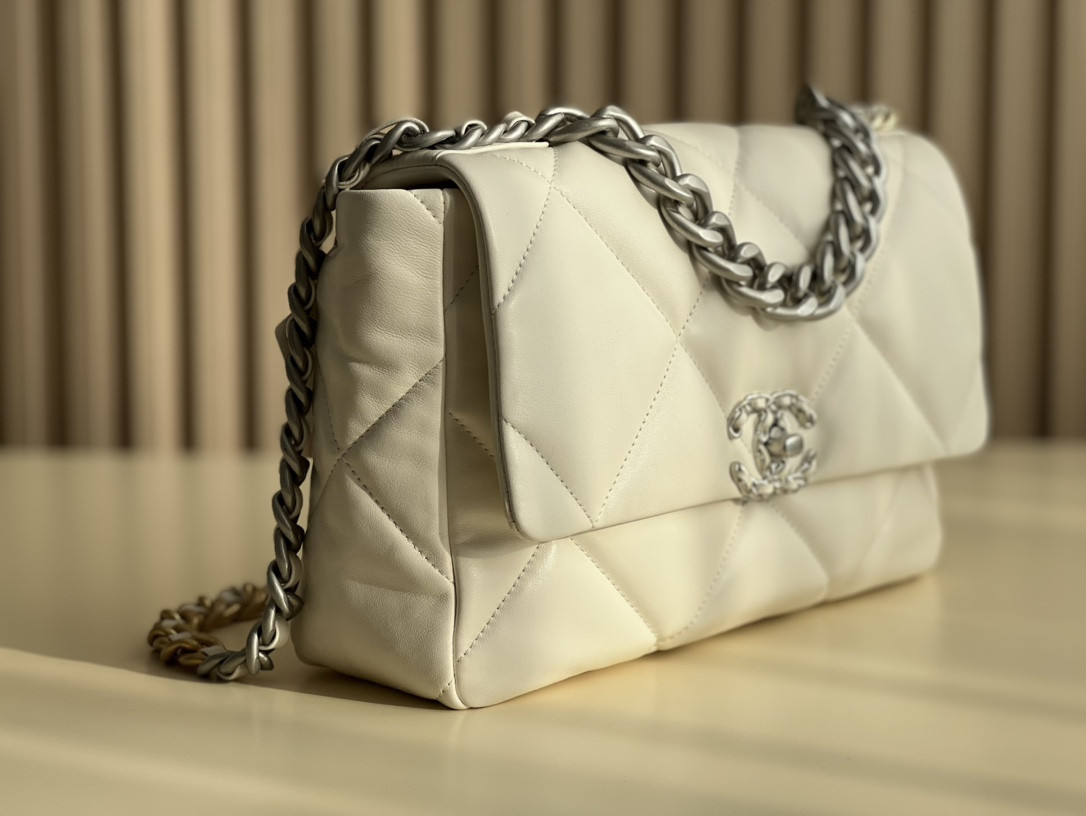 Chanle 19 Handbag