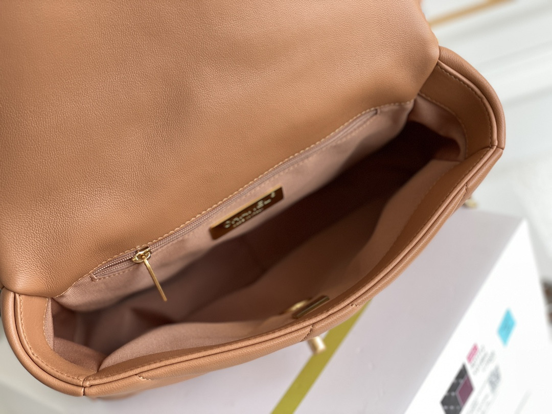 Chanle 19 Handbag