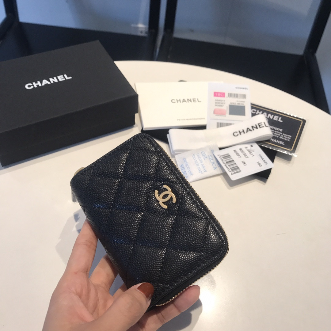 Chanle Zipped Wallet