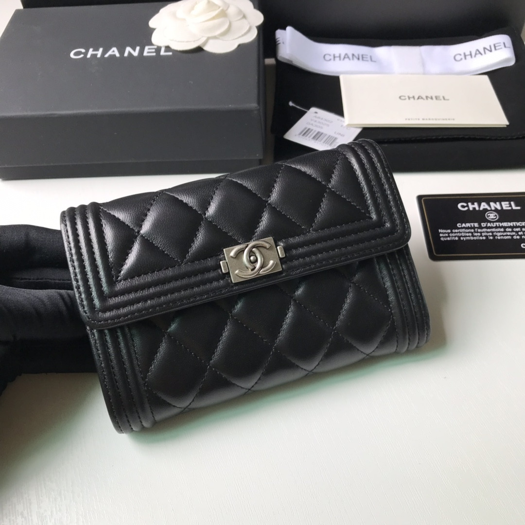 Chanle Flap Wallet