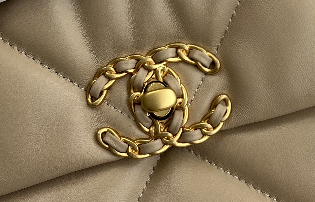 Chanle 19 Handbag