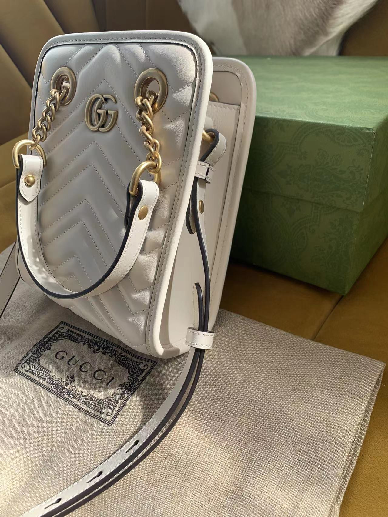 G*u*i gg marmont bag